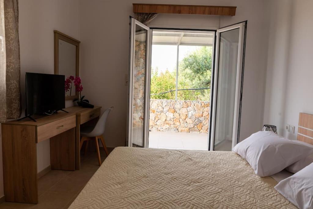 Zografia - Charming House Near The Coast *